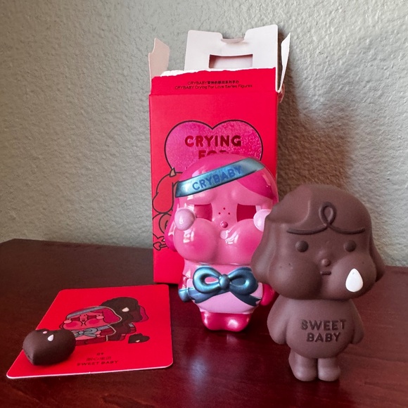 Pop Mart Crybaby Crying For Love: SWEET BABY - opened - NEW - Picture 1 of 6
